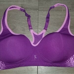 💋Danskin Purple Bra with Adjustable Straps and Ventilated Band💋